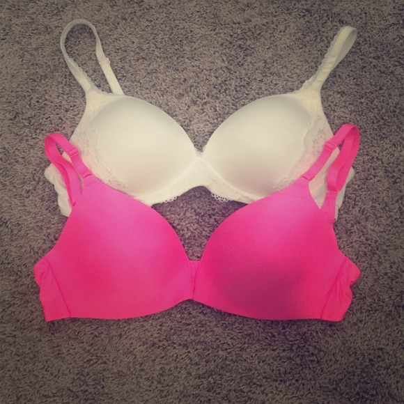 Two vs bras! 💕