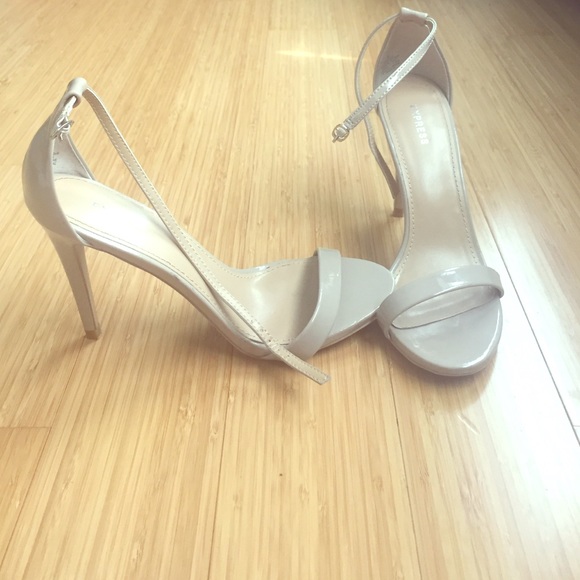 Express nude High heels