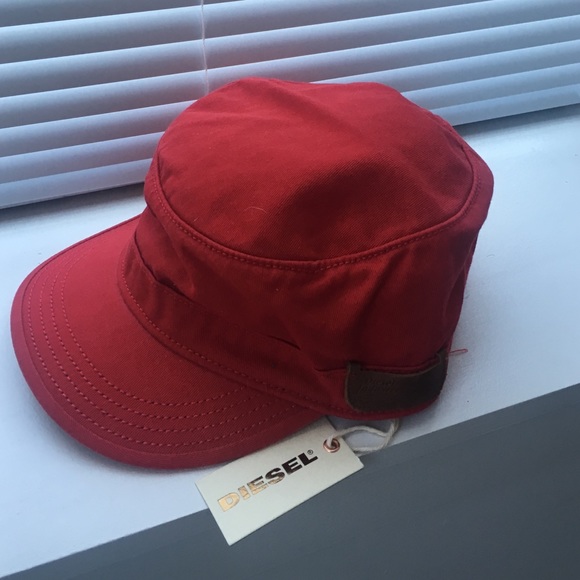 Diesel celoveryet hat red one size