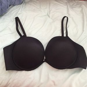 VS Black Bra
