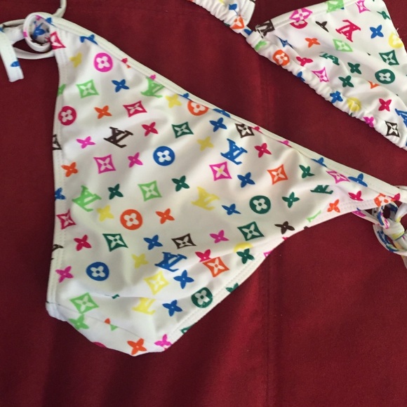 Swimsuit - Picture 2 of 3