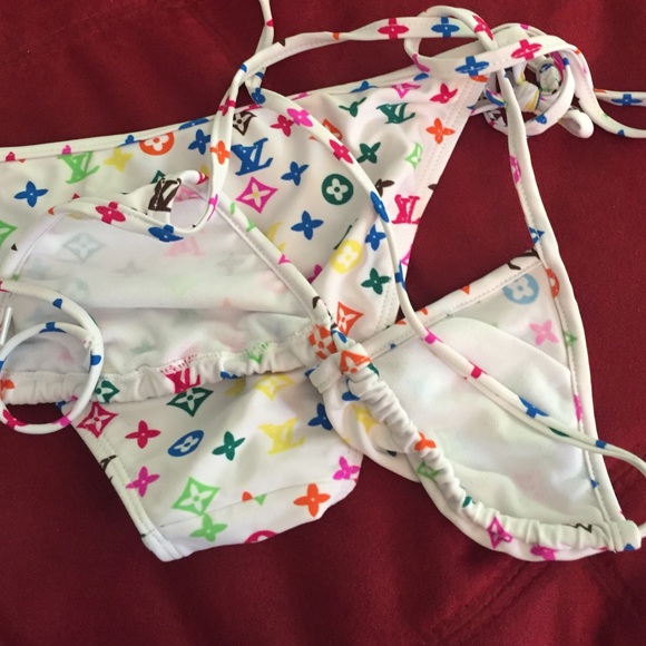 Swimsuit - Picture 3 of 3