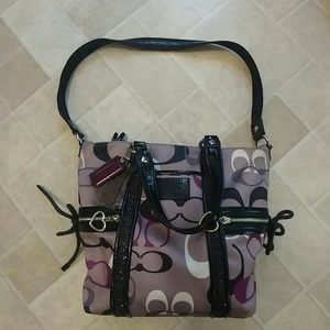 RARE coach daisy optic print pocket tote