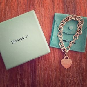 Tiffany & Co Return to Tiffany's Heart bracelet