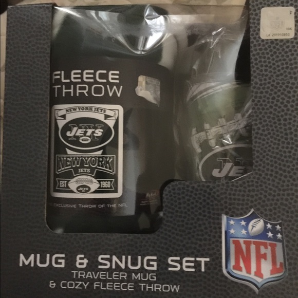Jets Fleece Blanket and Travel Mug