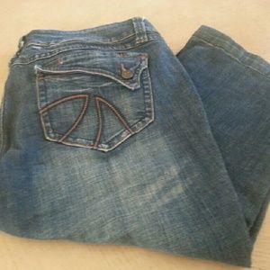 Faded Capri jeans. NWOT