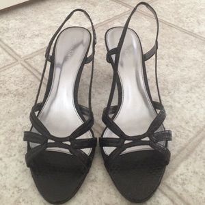 Pre-loved Calvin Klein 2 inch heels