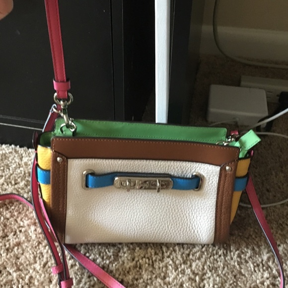 Coach wristlet and purse - Picture 4 of 4