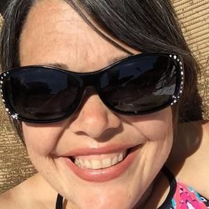 Meet your Posher, Carie