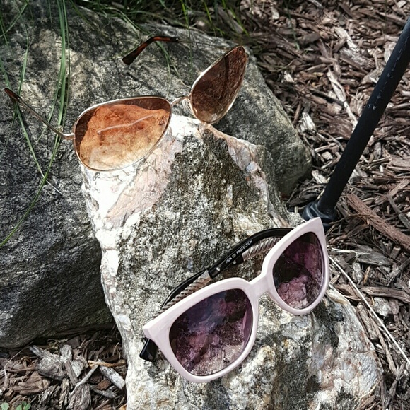 Sunglasses Bundle - Picture 4 of 4