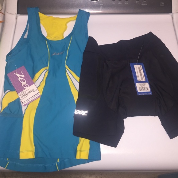 BRAND NWT ZOOT BIKING OUTFIT