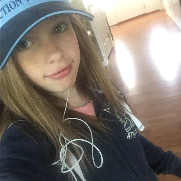 Meet your Posher, Sam - Picture 1 of 1