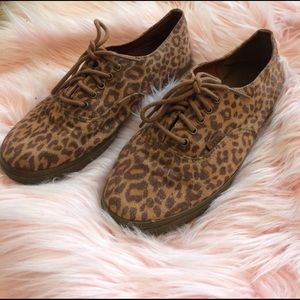 Cheetah / leopard vans