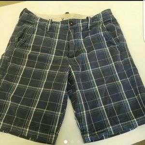 American Eagle men's plaid shorts size 32