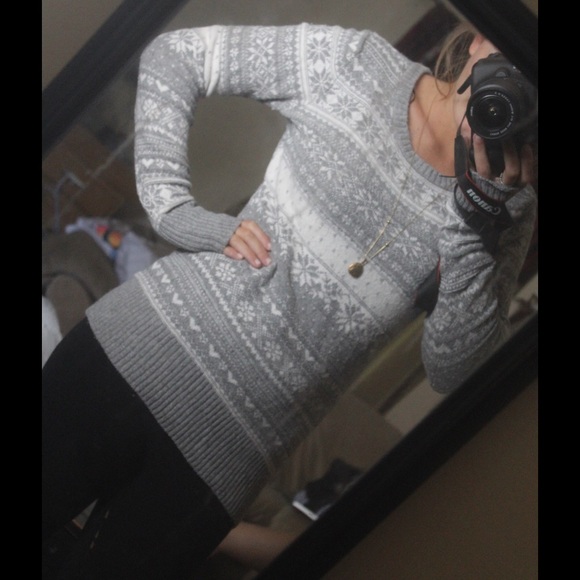 H&M sweater