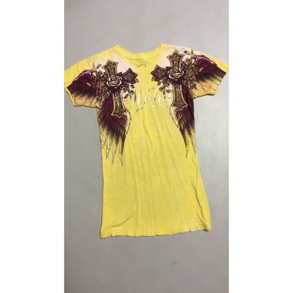 Fitted tshirt from buckle