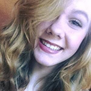 Meet your Posher, Selena