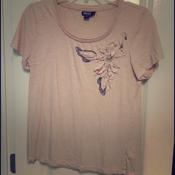 DKNY t-shirt