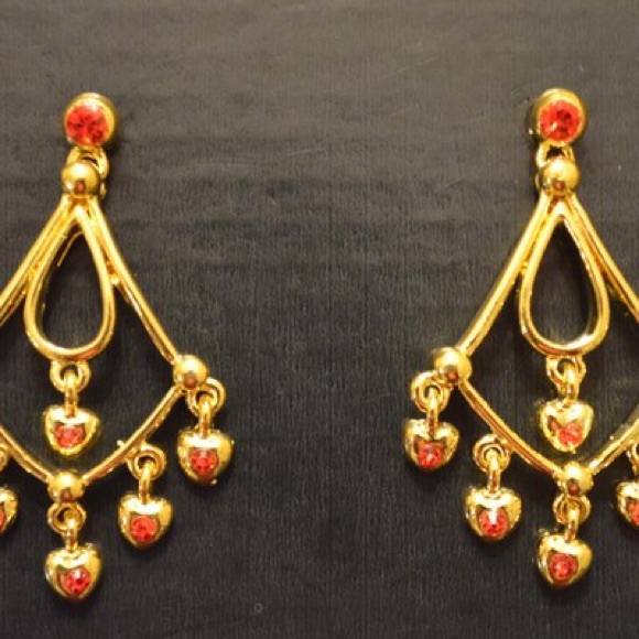 50%off‼️Red "QUEEN of Hearts" chandelier earrings