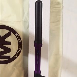 1 1/4 inch barrel curling wand
