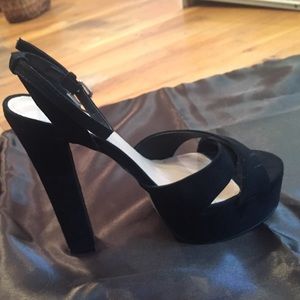 MIXX size 7 pumps