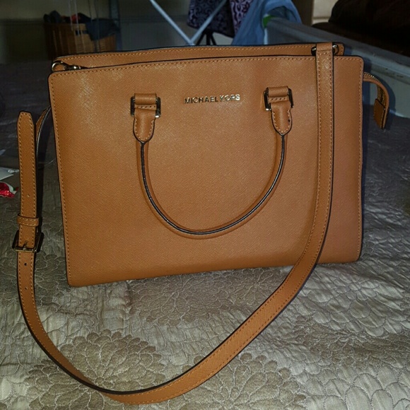 Authentic selma in color peanut