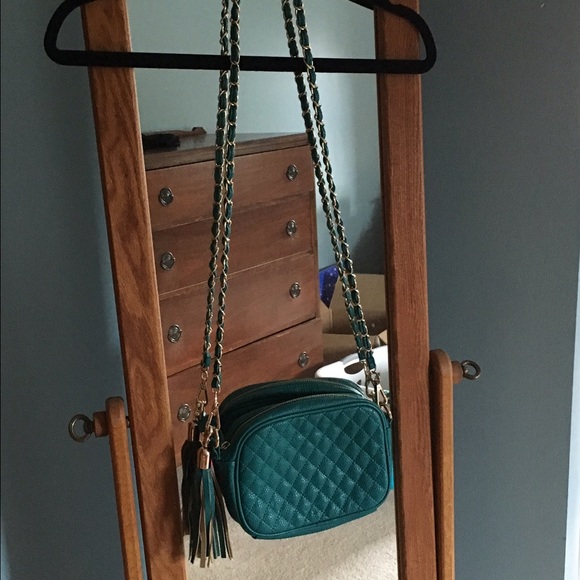 Blue quilt pattern purse