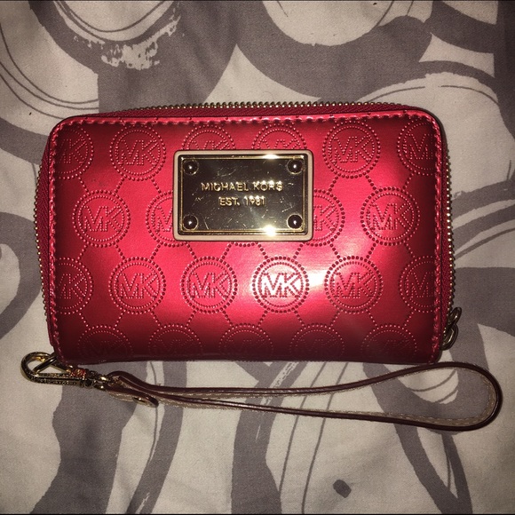 NWOT Michael Kors Wristlet- Red