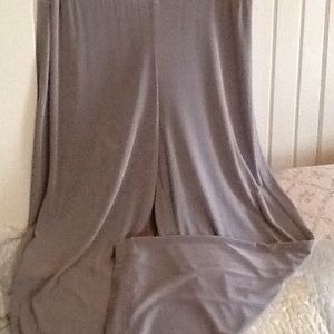 Chico's Traveler Cropped Pants