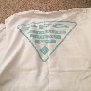 NWOT Columbia PFG T-Shirt.