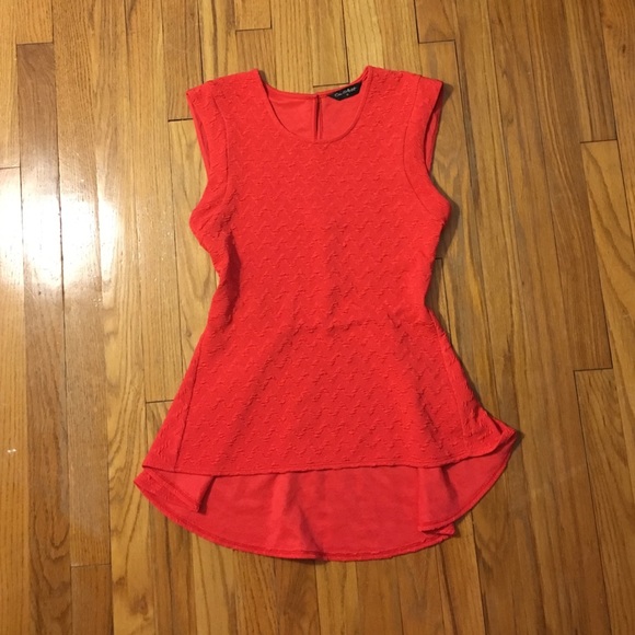 NWOT Red peplum top