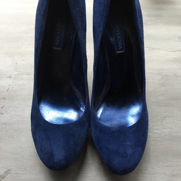 BCBG blue heels - Picture 1 of 3