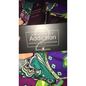 Younique Moodstruck Eyeshadow Palette #2