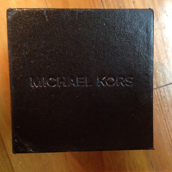 Michael Kors Watch - Picture 4 of 4