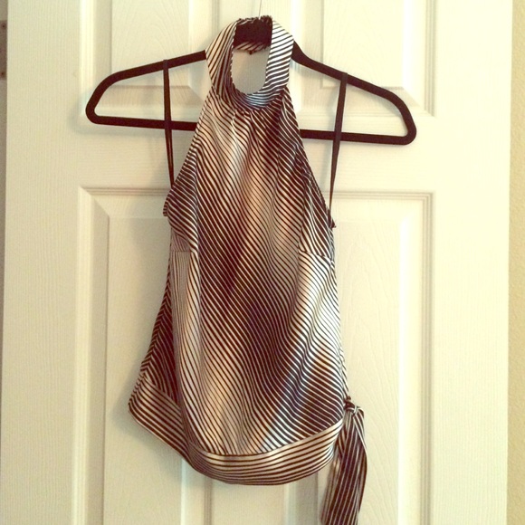 A. Byer High-Neck top