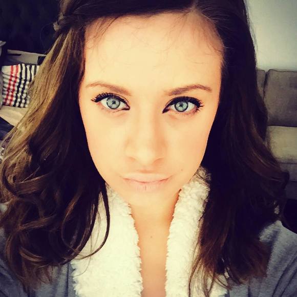 Meet your Posher, Gabrielle