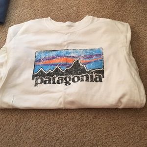 Patagonia Long Sleeve T-shirt.