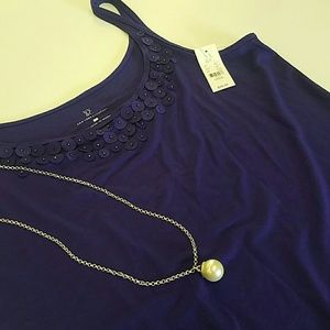 NWT--New York & Company navy top. Sz Large