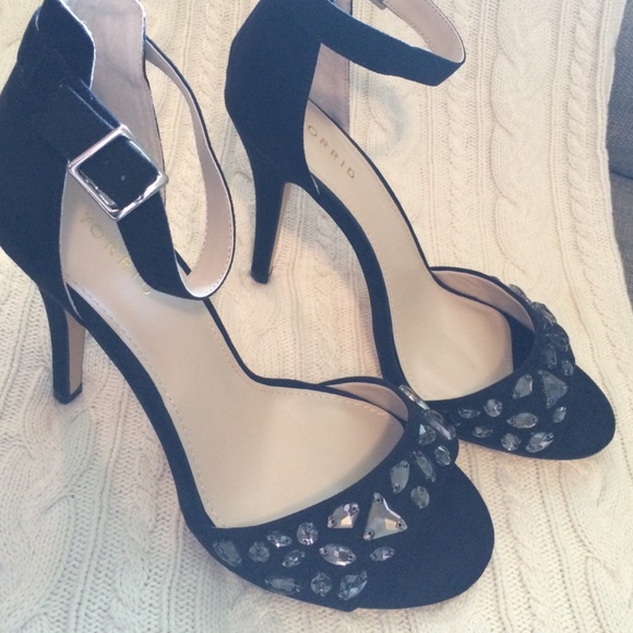 NEW Torrid 10W Heels