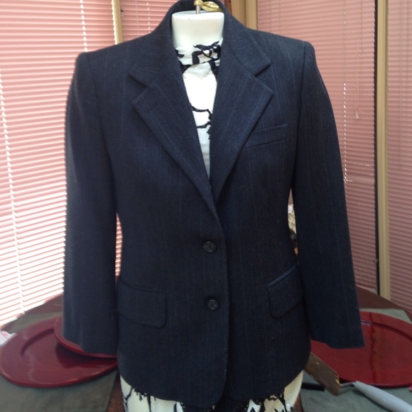 Ralph Lauren size 6 classic blaZer