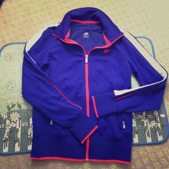 Nike jacket