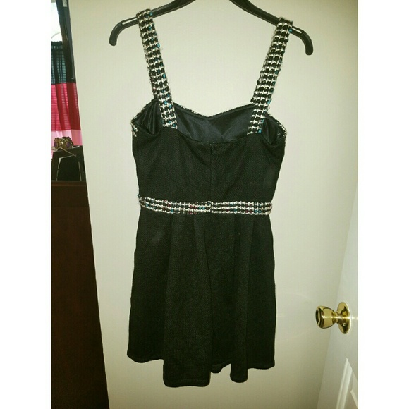 SWEETHEART LBD WITH PLAID DETAIL - Picture 3 of 3