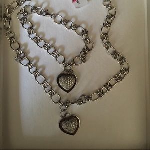 Bracelet and necklace set
