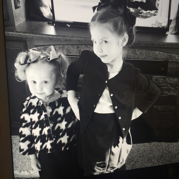 ❤my beautiful nieces are posher's in training ❤️