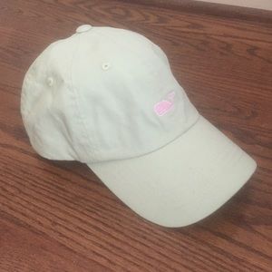 Light green vineyard vines hat