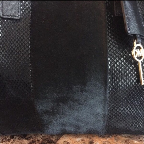 Michael Kors Hamilton Tote - Picture 2 of 4