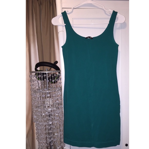 H&M Dresses & Skirts - 🔥SALE🔥 H&M Green Tank Top Dress
