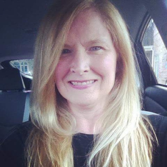 Meet your Posher, Michelle Foster - Picture 2 of 2