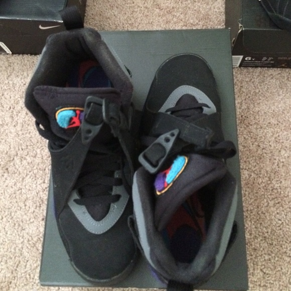 🚫SOLD🚫Air Jordan 8 Retro - Picture 2 of 4