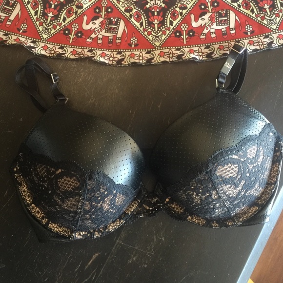 Victoria secret bra